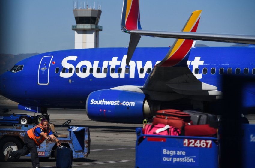  Southwest offers staff extra pay, frequent flyer miles to avoid holiday travel disruptions – CNBC