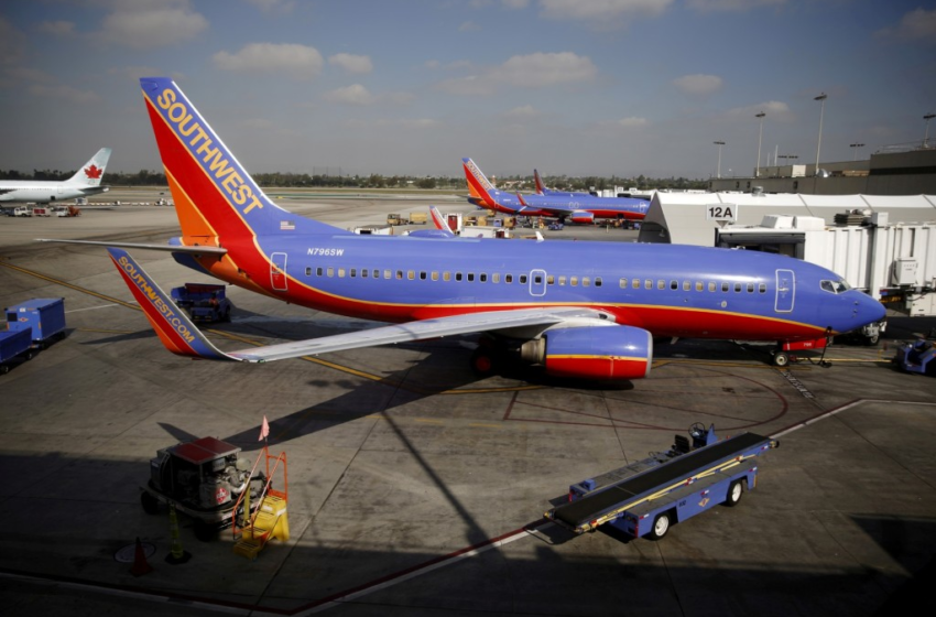  Passenger attacks Southwest Airlines employee while boarding NYC-bound flight – New York Post