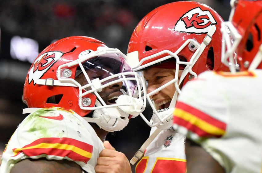  Sunday Night Football: Patrick Mahomes throws five TDs, Chiefs beat Raiders 41-14 – NBC Sports