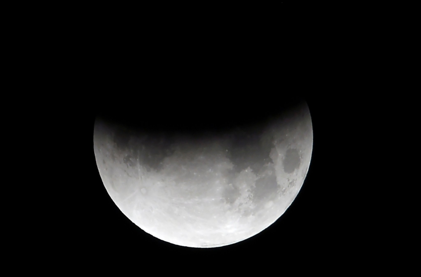  Near-total lunar eclipse to occur this week, longest of the century – SFGate