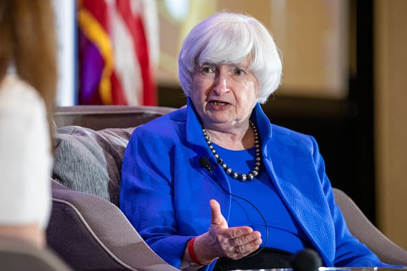  Yellen says U.S. could hit debt limit on Dec. 15, giving Congress more time to strike deal – CNBC