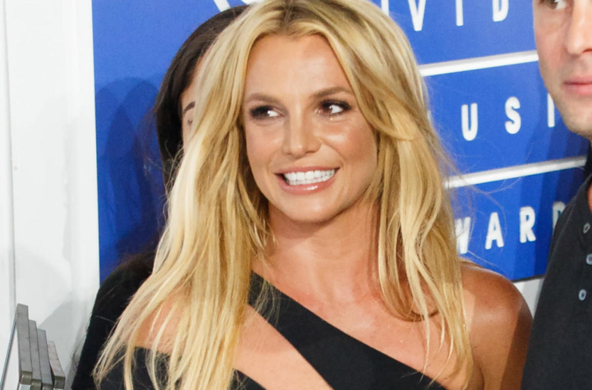  Britney Spears Is Reportedly Turning Away Mom Lynnes Attempts to Reconcile – Yahoo Entertainment