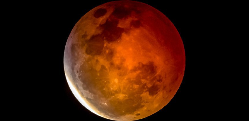  An Epic Lunar Eclipse Is Coming Tomorrow – The Longest of Its Kind in 580 Years – ScienceAlert