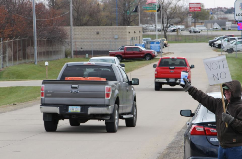  Vote ends UAW strike against John Deere | Local News | wcfcourier.com – Waterloo Cedar Falls Courier