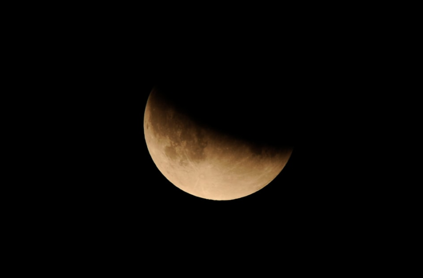  Partial lunar eclipse early Friday will be longest in 580 years – NBC News