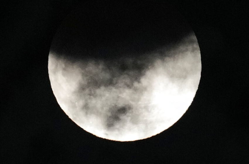  Last night’s lunar eclipse in 7 stunning photographs – oregonlive.com