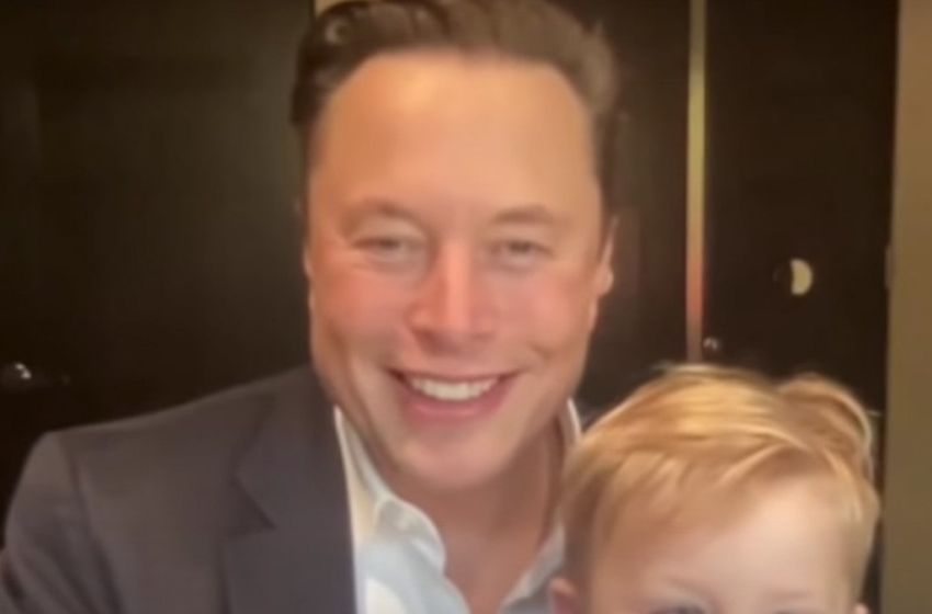  Elon Musks Baby Boy Makes Appearance During Space Presentation – TMZ