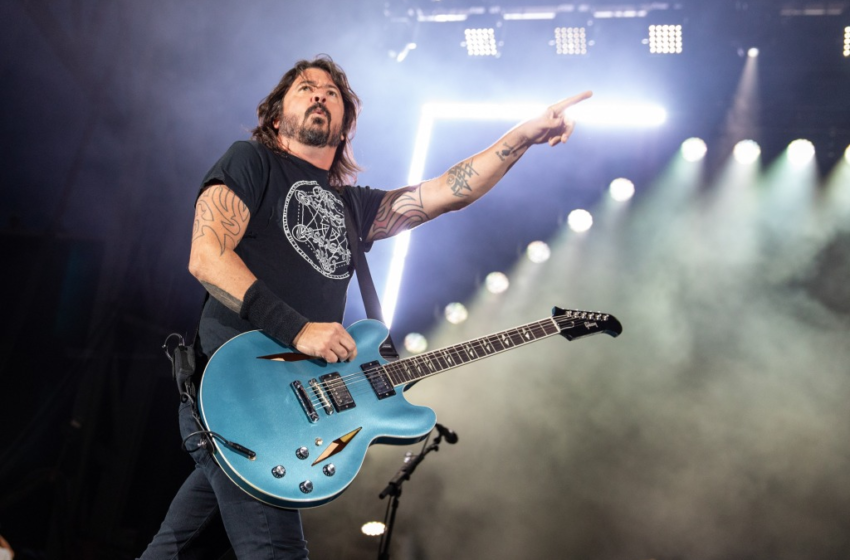  Foo Fighters’ Dave Grohl Unveils Horror Comedy Movie ‘STUDIO 666’; Open Road Lands WW Rights For February Theatrical Release – Deadline