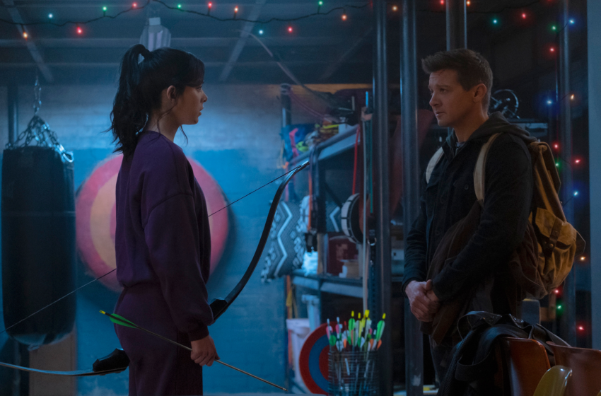  Hawkeye Recap: Jeremy Renner and Hailee Steinfeld Hit Their Targets in Series Premiere – Rolling Stone