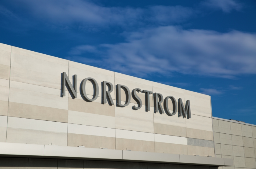  Another Los Angeles-Area Nordstrom Hit By Multiple Looters In Flash Mob-Style Robbery Wednesday Night – Deadline