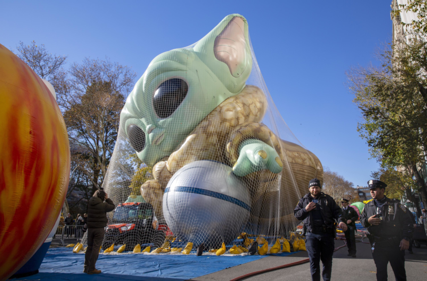  Macys Thanksgiving parade returns, with all the trimmings – Associated Press