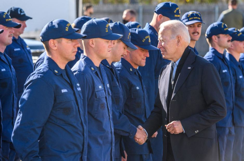  Bidens greet troops at US Coast Guard Station Brant Point on Thanksgiving Day – CNN