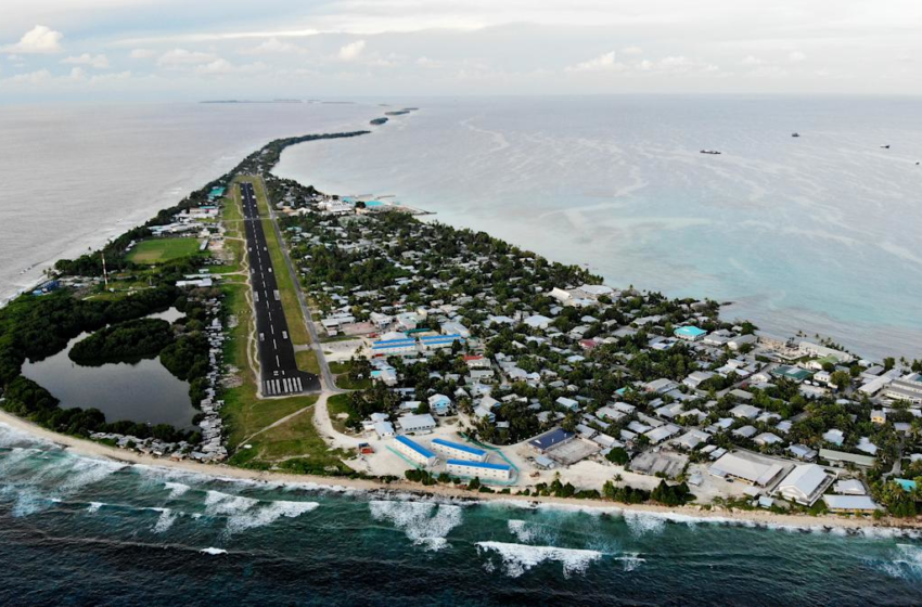  Tuvalu is sinking: Island nation threatened by sea level rise looks for salvation – Yahoo News