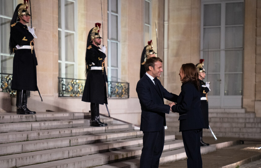  Harris Meets Macron, Signaling a ‘New Era’ After Sub Snub, Both Say – The New York Times