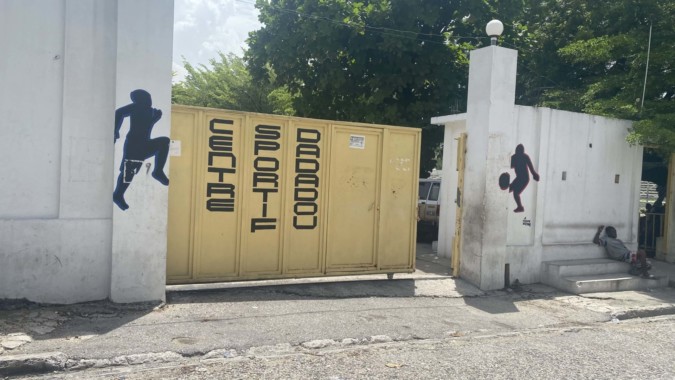  C’est désormais plus difficile de devenir médecin licencié en Haïti. Les jeunes étudiants protestent.