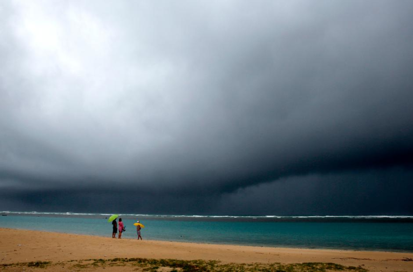  Hawaii faces life-threatening flooding after some areas of the state see more than a foot of rain in 48 hours – CNN