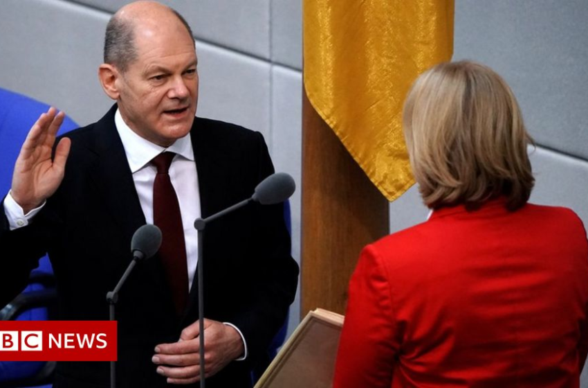  Germanys Olaf Scholz takes over from Merkel as chancellor – BBC News