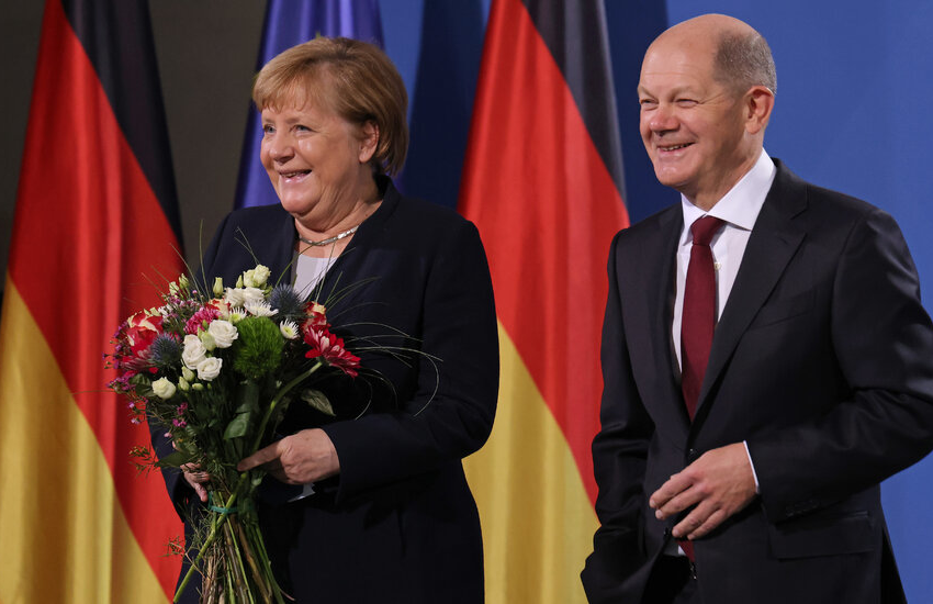  Germany’s Merkel Hands Over Chancellor’s Office to Scholz – The New York Times