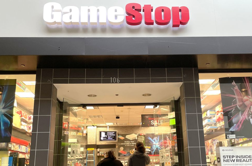  GameStop Stock Drops After Earnings—For Now – Barrons