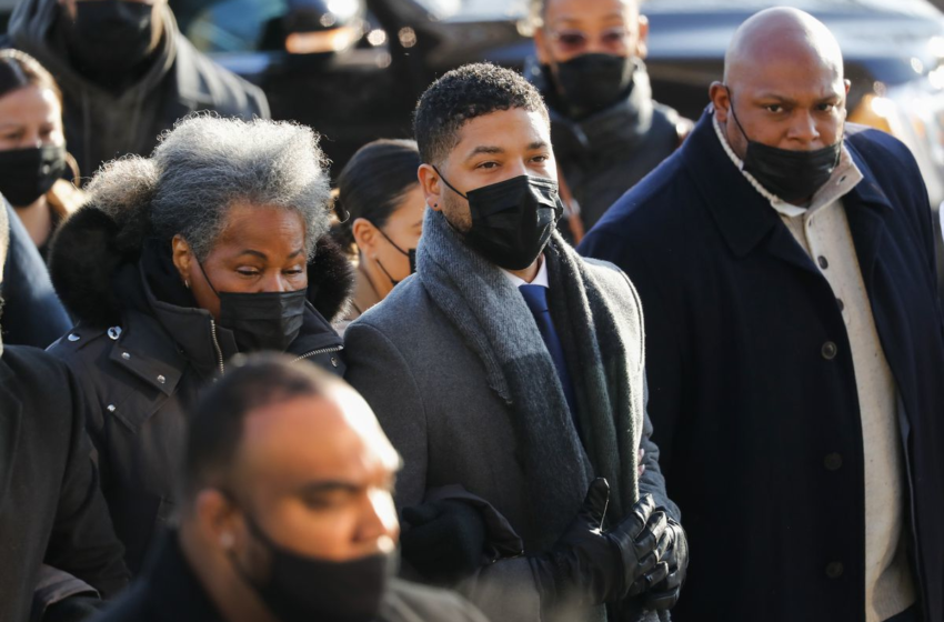  Jury wraps a first deliberation session in Jussie Smolletts trial for allegedly orchestrating and reporting a staged hate crime – Chicago Tribune