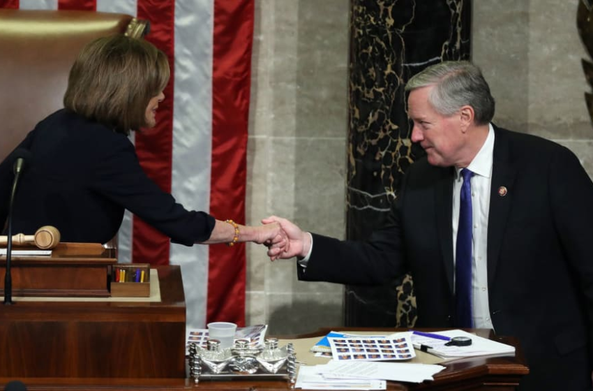  Mark Meadows Sues Nancy Pelosi to Avoid Testifying Before Capitol Riot Committee – The Daily Beast