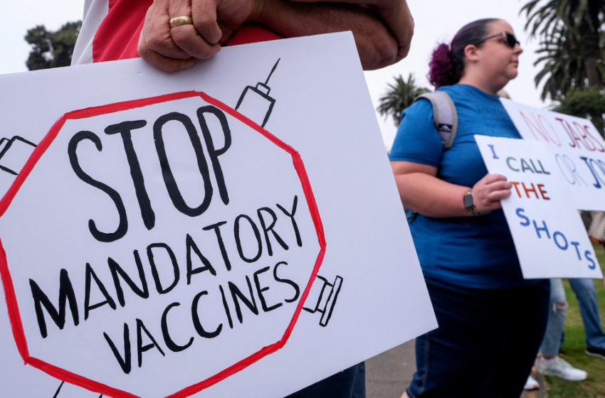  Courts block two Biden administration Covid vaccine mandates – NBC News