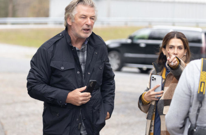  Alec Baldwin says he “didnt pull the trigger” in fatal “Rust” movie set shooting – CBS News