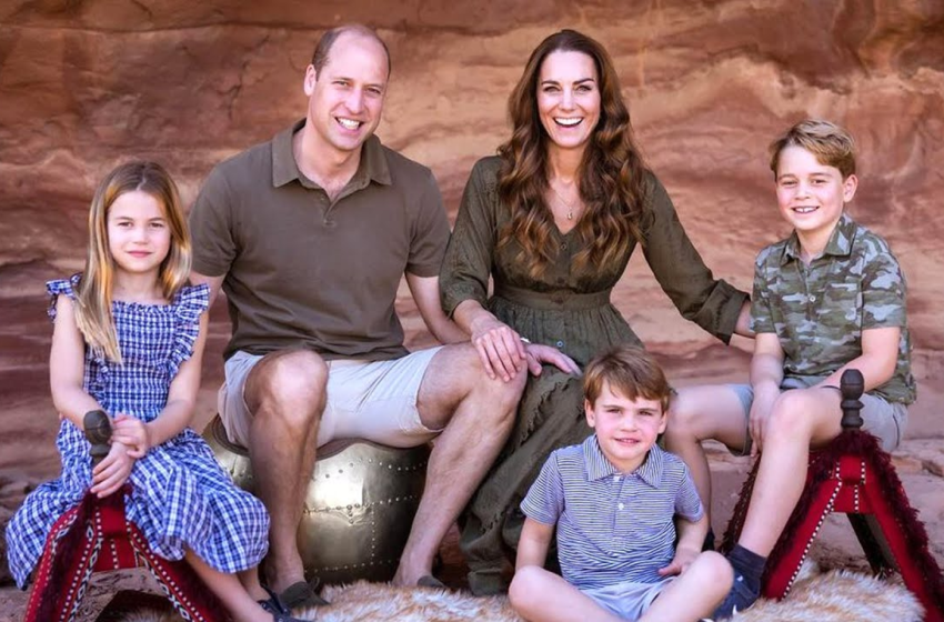  Prince William and Kate Middleton Pose With Their 3 Kids for Holiday Card 2021 – Entertainment Tonight