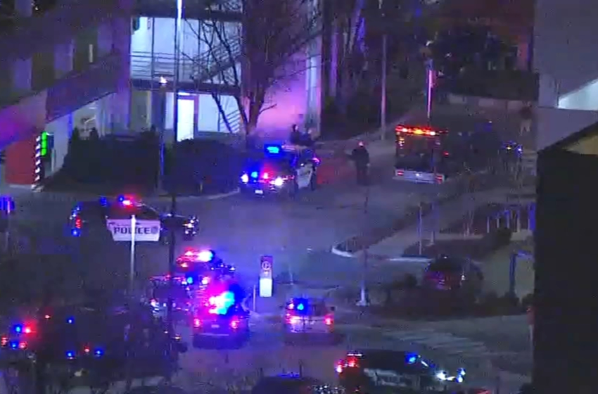  Oak Brook mall shooting: Police searching for suspected shooter after 4 shot inside Oakbrook Center – WLS-TV