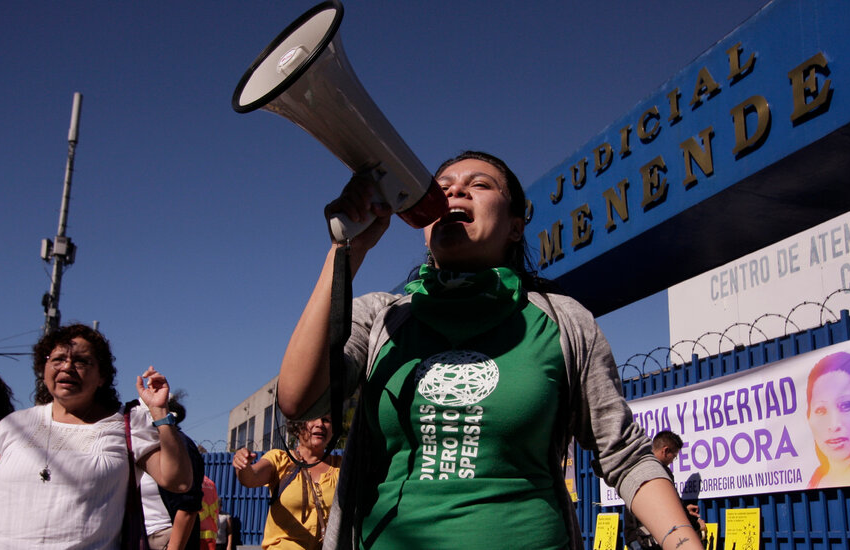  El Salvador Releases 3 Women Serving Long Prison Sentences for Abortions – The New York Times