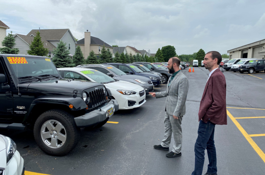  ‘Bubblicious’ used car prices are rising faster than bitcoin, market researcher Jim Bianco warns – CNBC