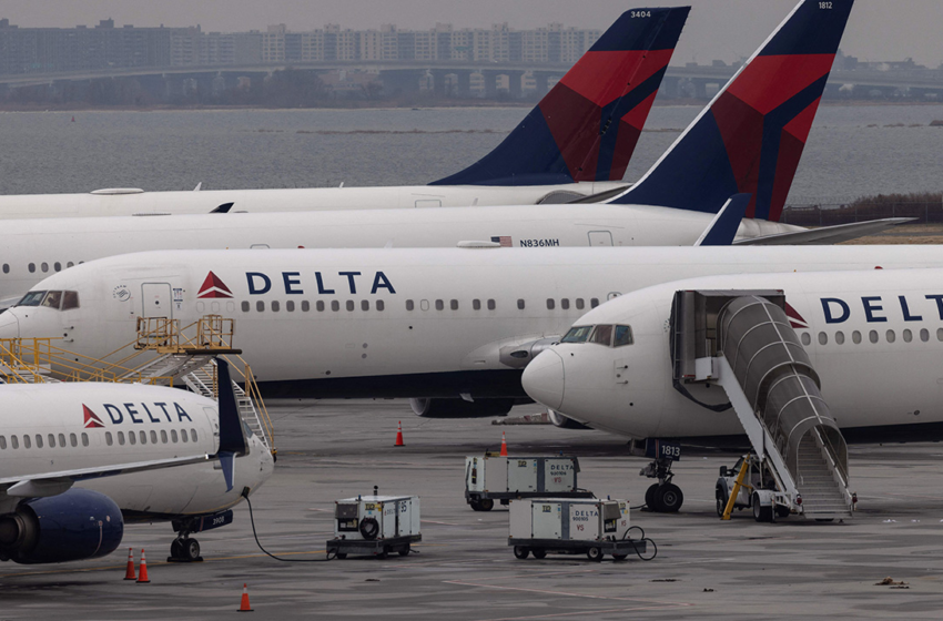  Woman allegedly injures passengers, Delta employees on flight from Tampa – Fox News