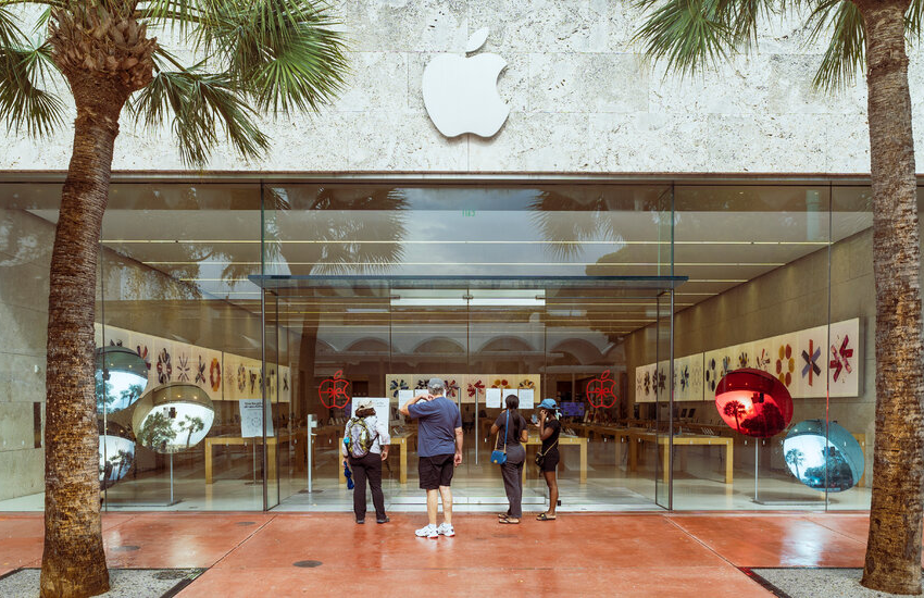  About 20 Apple stores are now closed as the Omicron variant surges. – The New York Times