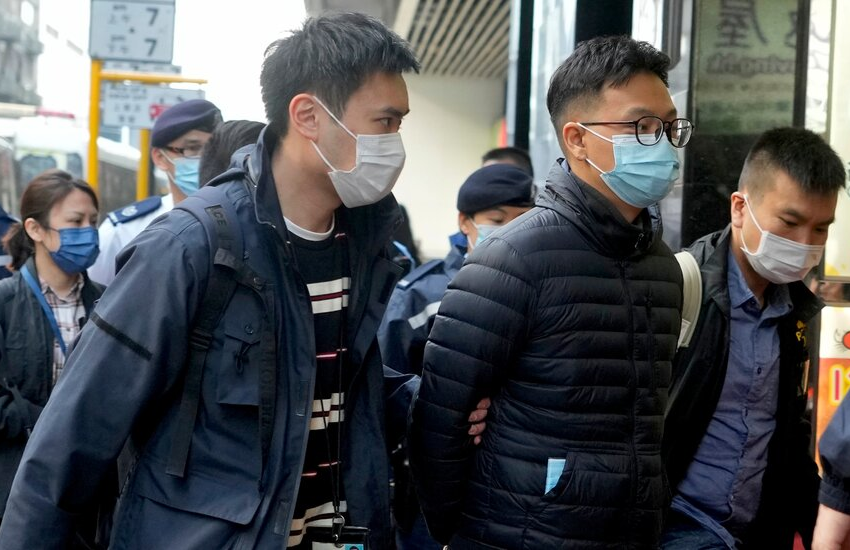  Hong Kong Police Raid Stand News and Arrest Staff – The New York Times