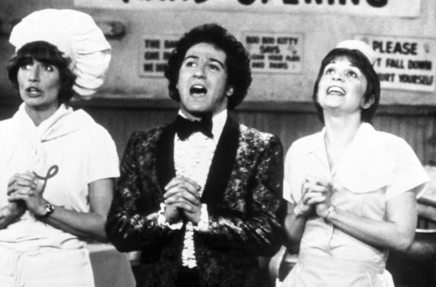  Eddie Mekka, Laverne & Shirley actor, dies at 69 – NBC News