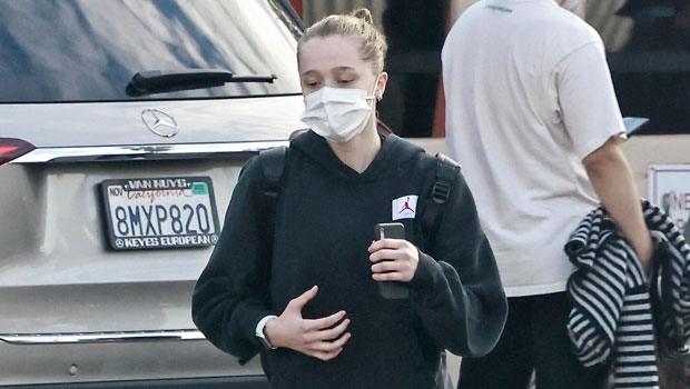  Shiloh Jolie-Pitt, 15, Rocks Black Sweatshirt & Matching Pants After LA Dance Class – HollywoodLife