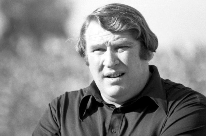  Legendary NFL coach and broadcaster John Madden has died at age 85 – CNN