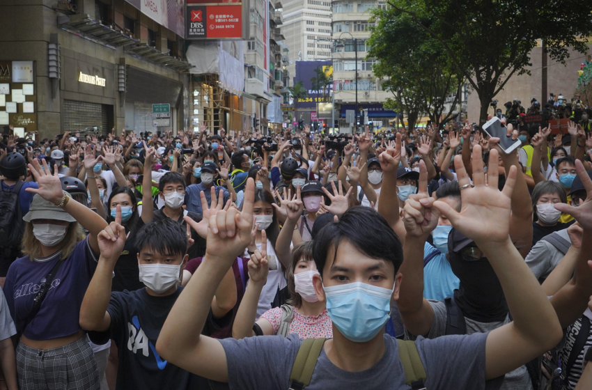  Hong Kong police force closure of one of citys last pro-democracy news sites – Fox News