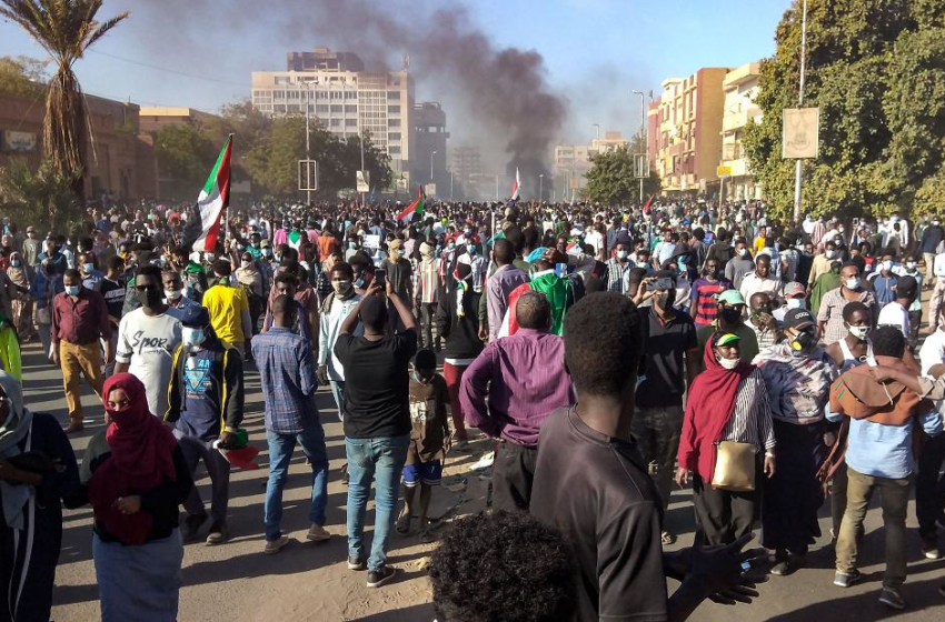  At least four anti-coup protesters shot dead in Sudan as security forces raid broadcasters – CNN