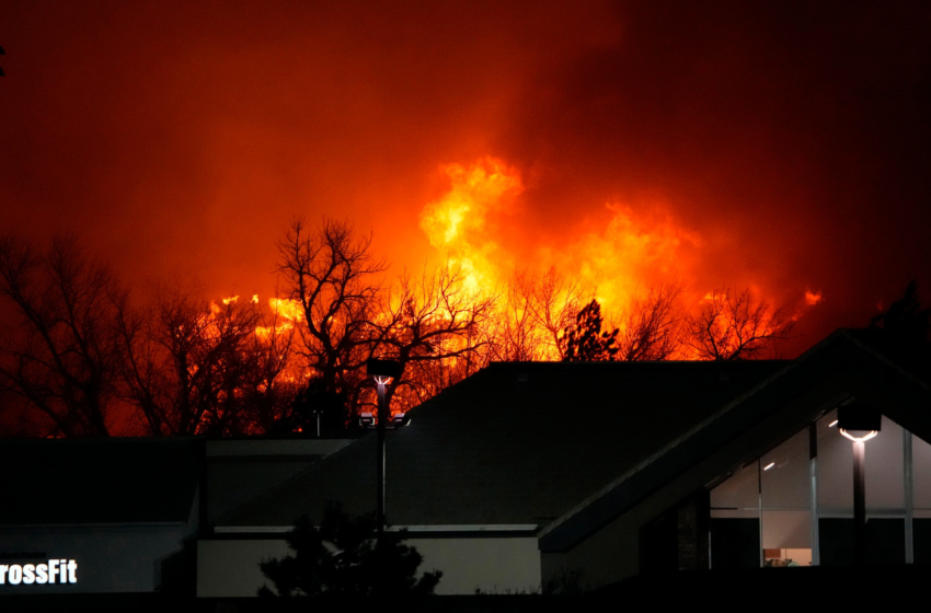  Absolutely devastating: Wind-driven Colorado wildfires burn hundreds of homes near Boulder – USA TODAY