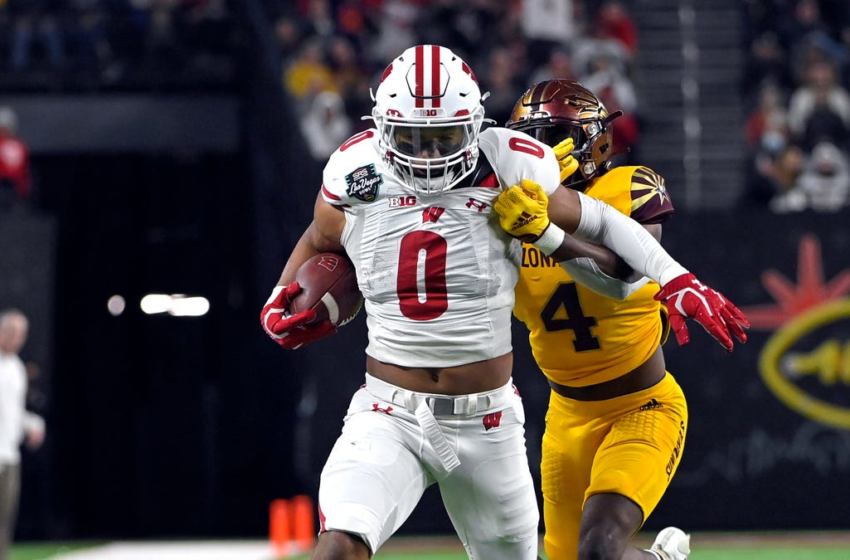  Wisconsin 20, Arizona State 13: Injury-depleted Badgers build double-digit halftime lead and then hold on for dear life in Las Vegas Bowl – jsonline.com