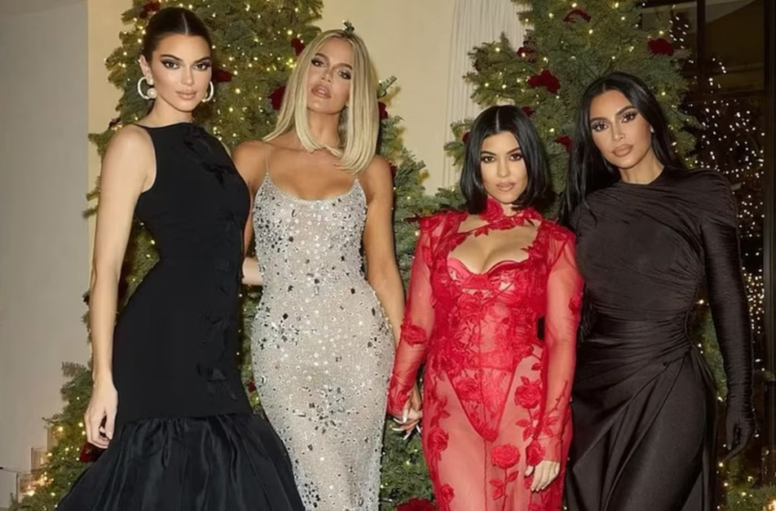  Kardashian-Jenner Family Christmas Party a Scaled Back, High Fashion Event – TMZ