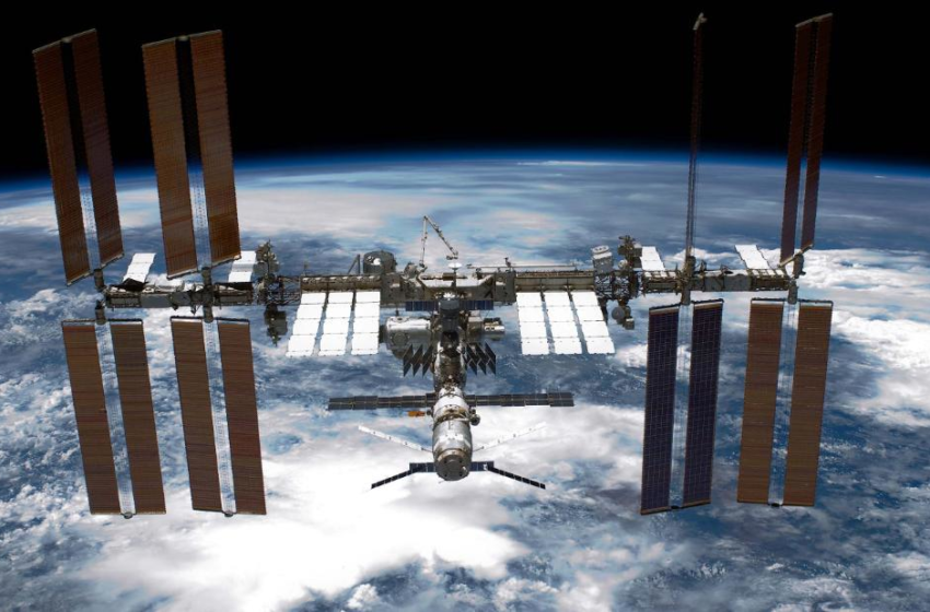  International Space Station swerves to avoid space junk, Russia says – CNN