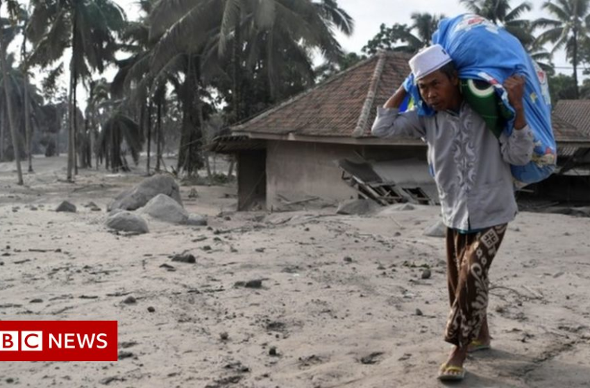  Indonesia volcano: Dozens injured as residents flee huge ash cloud from Mt Semeru – BBC News