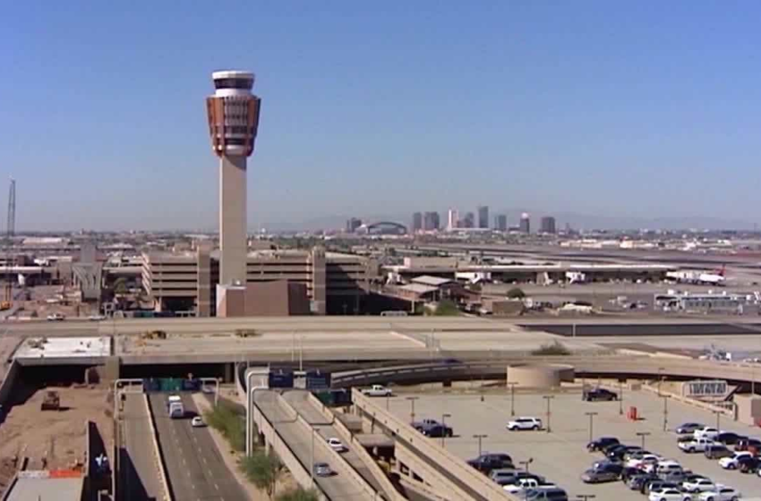  Man jumps out of taxiing Southwest Airlines plane at Phoenixs Sky Harbor airport: airline – FOX 10 News Phoenix