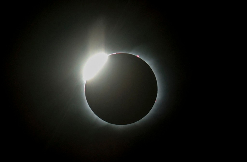  Stunning photos show total solar eclipse over Antarctica – New York Post