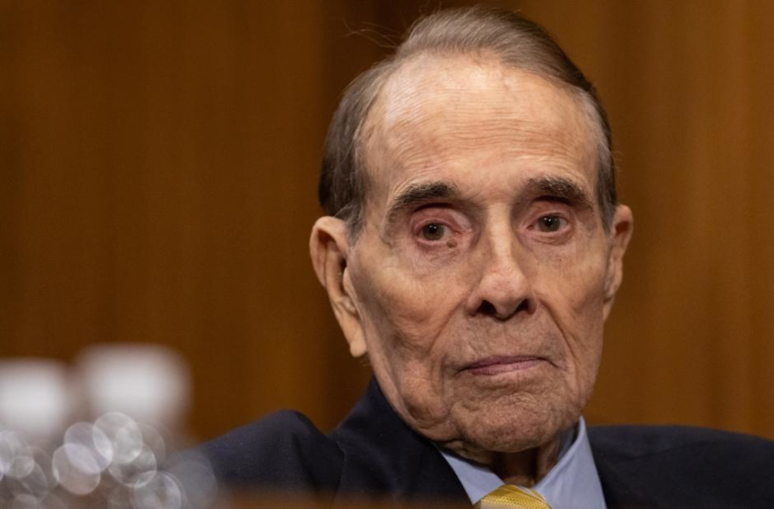  Bob Dole, giant of the Senate and 1996 Republican presidential nominee, dies – CNN