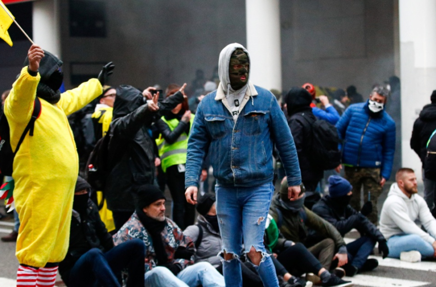  Protesters against vaccine mandate in Belgium clash with police – Aljazeera.com