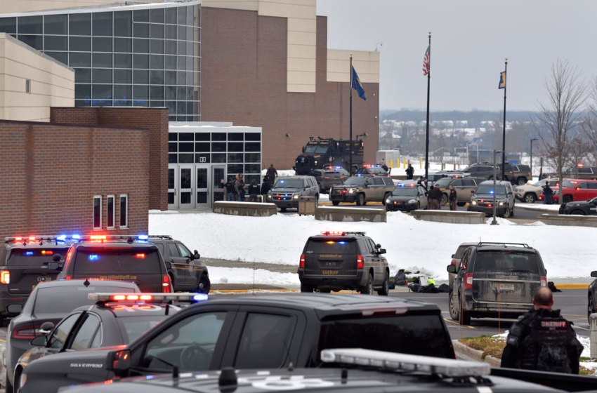  1 Oxford student remains hospitalized, another released Sunday after school shooting – The Detroit News