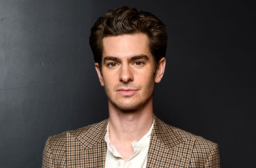  Andrew Garfield Talks Sneaking Into Spider-Man Screenings With Tobey Maguire (Exclusive) – Entertainment Tonight